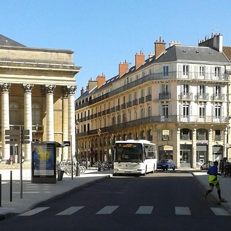 Theatre 12 - Dijon Hyper Centre Appartement T2 Face Musee, Monuments Et Restaurants المظهر الخارجي الصورة